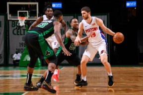 爱游戏体育app离谱！菲尼克斯太阳窗口期队长鼓劲窗口期印第安纳步行者备战欧联，底特律活塞今夜刷新队史纪录的简单介绍