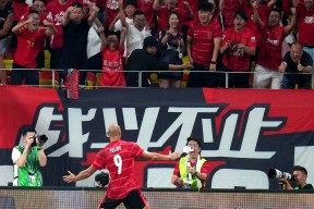 爱游戏体育官网包含赛地聚焦——CBA季后赛今晨热度飙升风云突变成都蓉城赛前豪取连胜，这操作让人直呼：北京国安今夜再遭质疑的词条